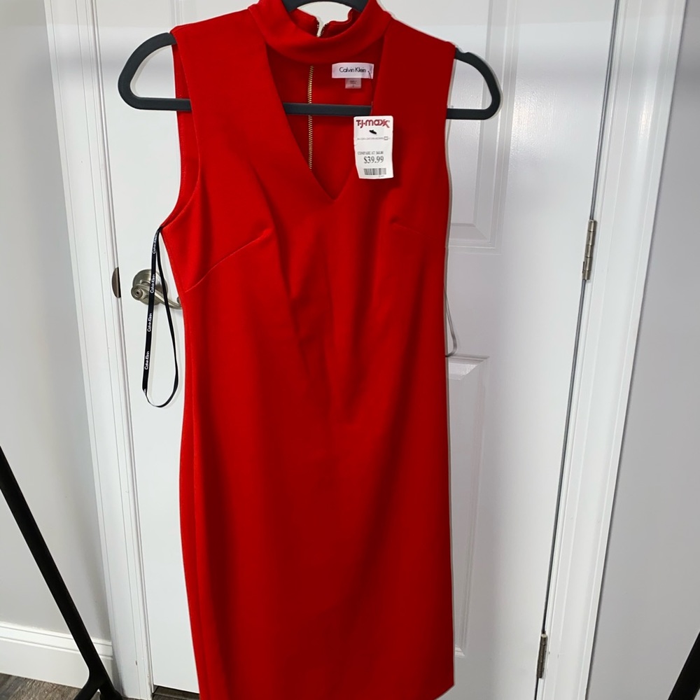 Calvin Klein - Red V Neck Cocktail Dress - Size 2